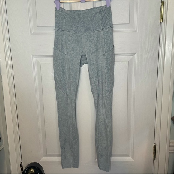 LULULEMON NWOT Fast and Free EUC High-Rise Tight 25" City Grit White Blue Fog 4 - Picture 3 of 8